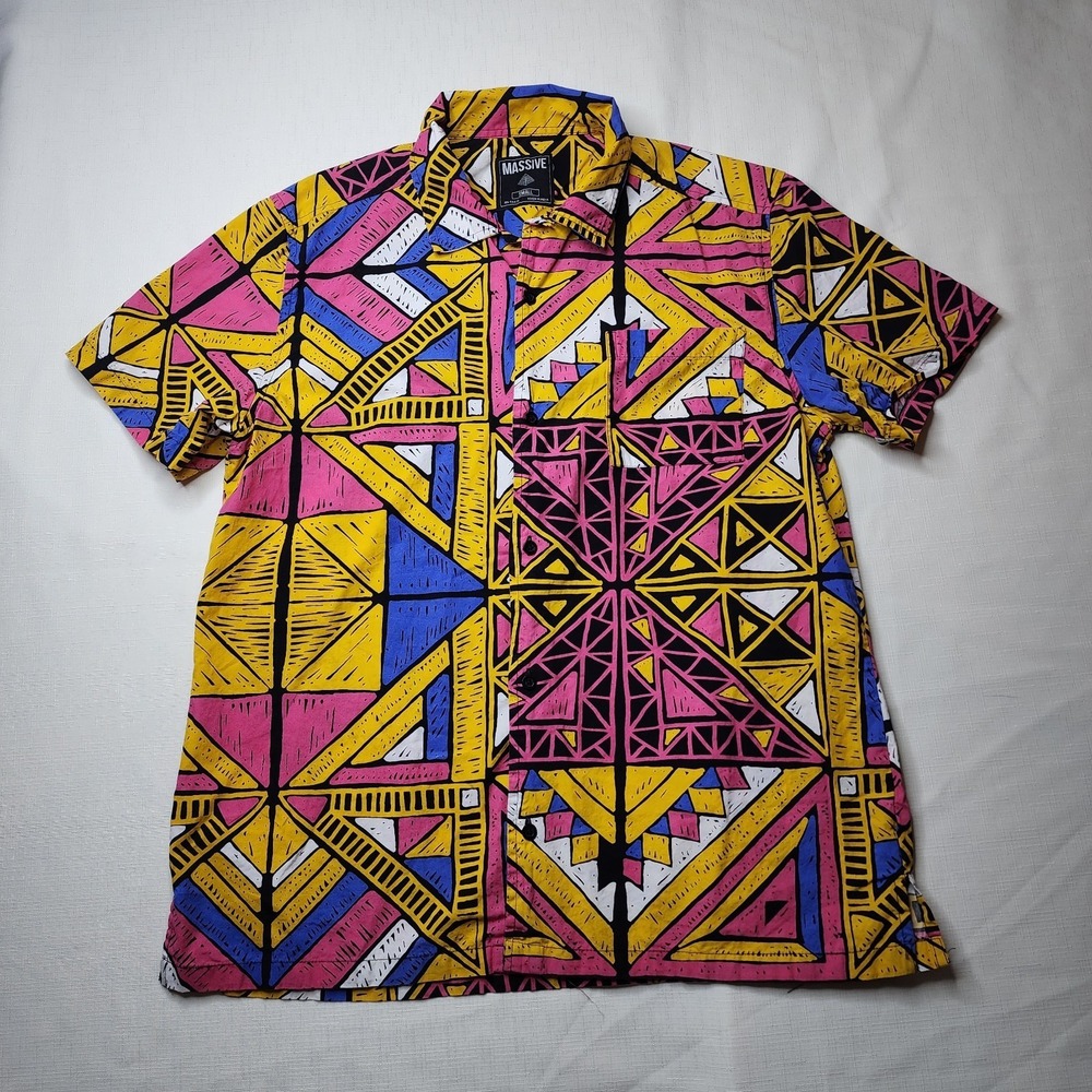 Massive Button Down Shirt Short Sleeves Geometric 1990s Style Print Small Retro